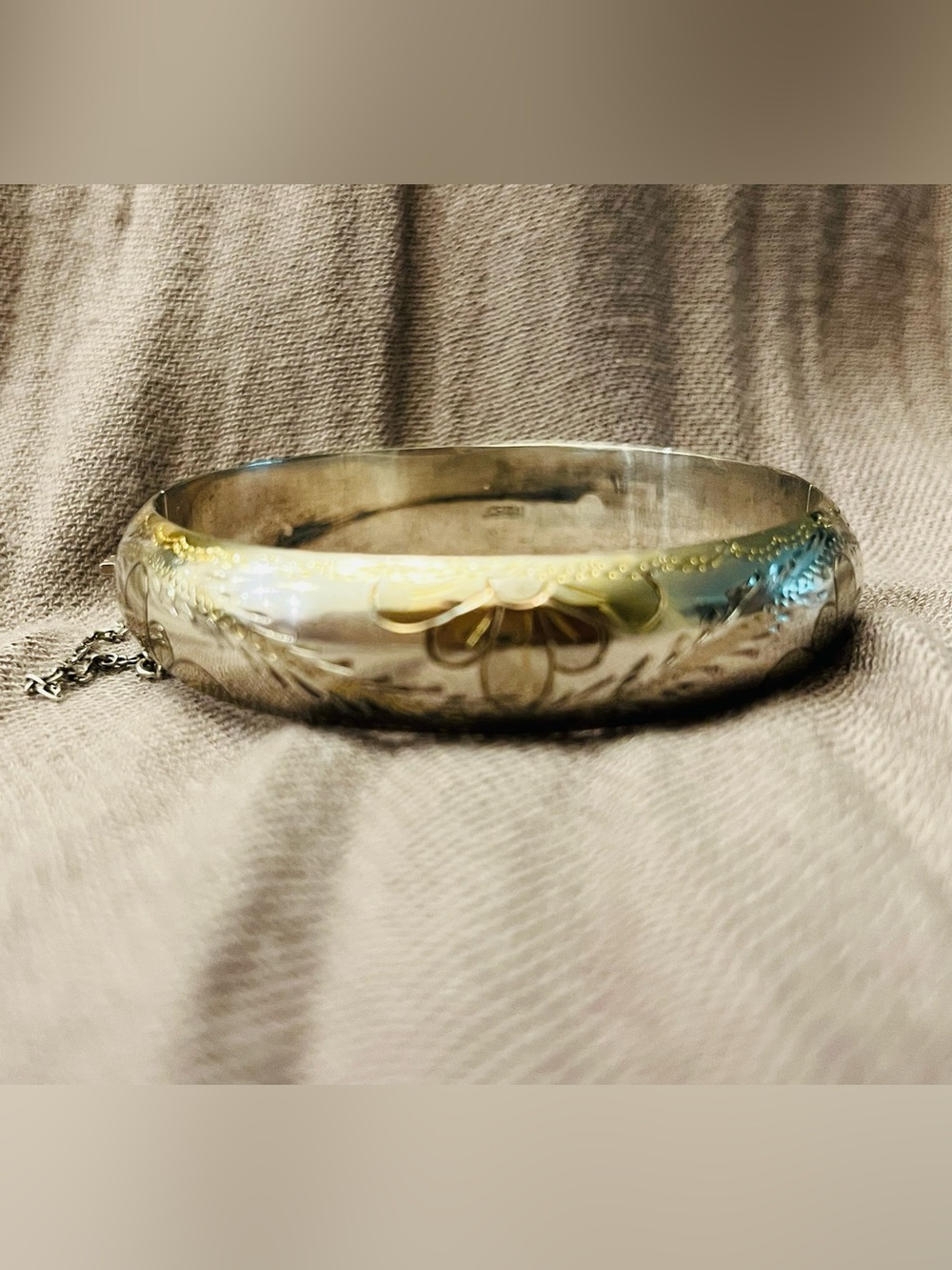 Vintage Korean Floral Silver Bangle Bracelet - Stamped 925 with safety chain